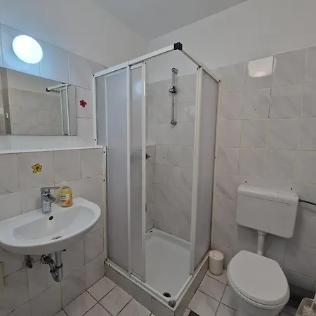 Hostel Rozna Dolina, Dom Xiv *