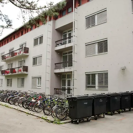 Rozna Dolina Hostal *