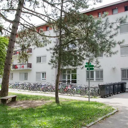 Rozna Dolina * Liubliana