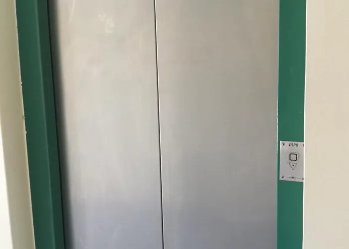 Rozna Dolina, Dom Xiv Hostel Laibach