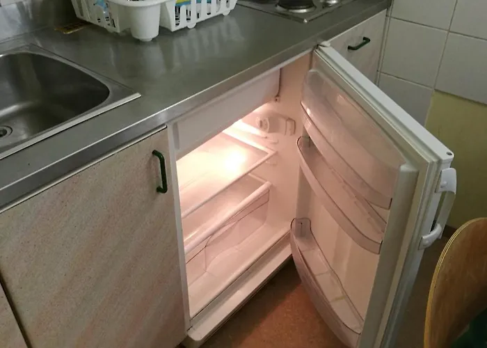 Rozna Dolina, Dom Xiv * Laibach